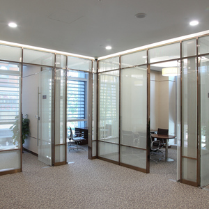 Nhà Máy Hiện Đại Giá Customized Vật Liệu Màu Xanh Lá Cây Nội Thất Văn Phòng Phân Vùng Văn Phòng Màn Hình Văn Phòng <span class=keywords><strong>Glass</strong></span> Room Divider Tường - Product Image 1