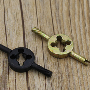 Llave para Válvulas de Motocicleta, 1 Tamaño, Tipo Británico, Herramienta de Reparación de Válvulas sin Cámara de Cobre para Desinflar Neumáticos - Product Image 1