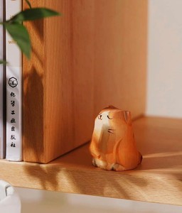 Regali a Tema Gatto, Statuetta in Miniatura di Gatto Tabby, Piccola Scultura in Legno Intagliata a Mano per Decorazione Casa - Product Image 3