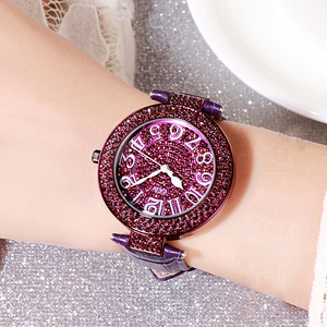 Montre pour femme étanche sertie de diamants, élégante montre pour étudiante avec grand cadran et index des heures éblouissants - Product Image 6