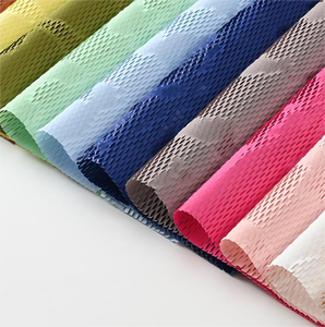 Papel de malla hermético de color sólido coloreado Papel de panal Ramo Papel de regalo de flores - Product Image 1