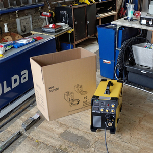 Neuer Hanzo IGBT Inverter Tragbarer 5-in-1 Schweißapparat 220V 200A CO2/<span class=keywords><strong>MAG</strong></span>/Arc/MIG/TIG/WIG CE-Zertifiziert 12kVA 60% Einschaltdauer Schweißen - Product Image 5