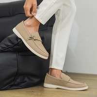 Nouvelles Mocassins Hommes 2025 Confortables Plates Chaussures de Sport Hommes de Haute Qualité Chaussures Habillées de Luxe Baskets de Mode Business pour Hommes
