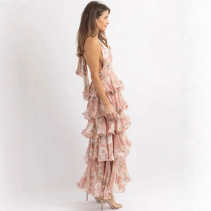 Vestido de mujer con estampado floral, cuello en V, tirantes finos, cintura imperio y capas múltiples para celebraciones festivas y uso casual. - Product Image 4
