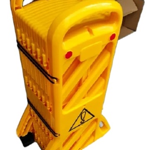 Barrière de sécurité routière extensible en plastique de haute qualité pour la circulation - Product Image 1