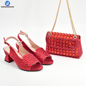 <span class=keywords><strong>Scarpe</strong></span> da <span class=keywords><strong>Sposa</strong></span> con Tacco Alto e Set di Borse Abbinate Sinya Nero Verde Oro <span class=keywords><strong>Argento</strong></span> <span class=keywords><strong>Scarpe</strong></span> Eleganti da Cerimonia <span class=keywords><strong>Scarpe</strong></span> da <span class=keywords><strong>Sposa</strong></span> Tacchi Alti da Festa in PU - Product Image 5