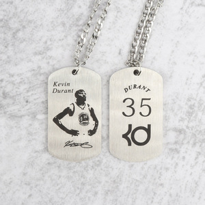Kobe Bryant ,<span class=keywords><strong>Lebron</strong></span> James Stephen Curry Kyrie Irving Basketball Star logo Collar de titanio para hombre - Product Image 6