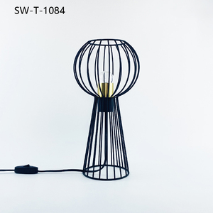 Lámpara de Mesa Moderna con Interruptor de Enchufe, Diseño Nuevo, Jaula Metálica Negra, Espiral Cálida, Minimalista, para Escritorio o Mesita de Noche - Product Image 5