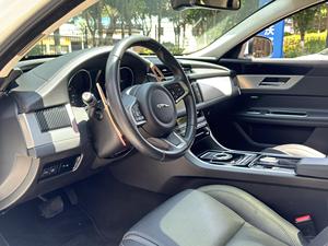 <span class=keywords><strong>Jaguar</strong></span> XFL 2018 2.0T Ingenium Turbo, Berlina di Lusso Britannica con Passo Extra Lungo e Carrozzeria Interamente in Alluminio - Product Image 6