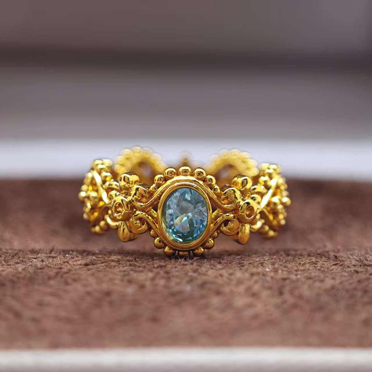 Color zircon inlay-1