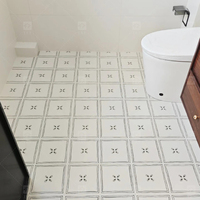Carrelage en porcelaine mate à motif floral noir et blanc 20x20 cm / 8x8 pouces pour la décoration des murs et sols de la salle de bain et de la cuisine