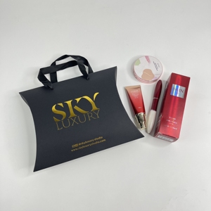 Caja de regalo de papel de lujo con asa, personalizada, negra, con estampado en caliente de lámina dorada, para joyería y cosméticos. - Product Image 6