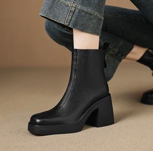 Zapatos de tacón alto de cuero vacuno negro para mujer, finos, sin cordones, de boca poco profunda, gruesos, para el trabajo, el viaje diario y la carrera profesional. - Product Image 1