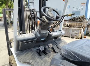 Venta caliente TCM30 3Ton Coche de gasolina Excelentes condiciones de trabajo Venta a granel Grúa apiladora Excelente calidad carretilla elevadora usada para la venta - Product Image 5