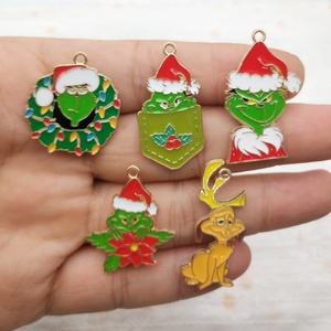 Breloque Pendentif Couronne de Noël Style Grinch en Émail avec Lumières Festives, Doré, pour Fabrication de Bijoux DIY, Accessoire Collier et Bracelet - Product Image 2