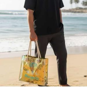 Sac à main en PVC pour femme de grande capacité, sac de plage de voyage imperméable de haute qualité, logo en relief, sac fourre-tout cadeau pour femme - Product Image 1