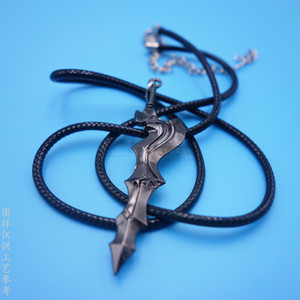 Collier pendentif en alliage de zinc, modèle d'arme géométrique pour cosplay, jeux, films, animations, chaîne extensible de 10 cm, couleur personnalisée - Product Image 3