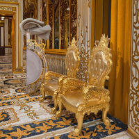 Goldener Großer Königsstuhl aus Massivholz Modernes Hochzeits- und Wohnzimmer-Sofa