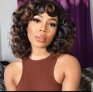 Peru Funmi keriting Wig rambut manusia dengan poni 8 inci 180% kepadatan sutra dasar Wig kulit kepala atas mesin penuh dibuat melenting Wig keriting