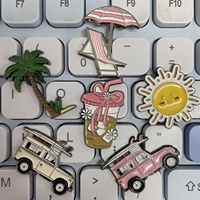 Épingles de revers en émail souple, style mode, mignonnes, thème plage d'été, avec motifs arabes, café et planche de surf, badge métallique personnalisé
