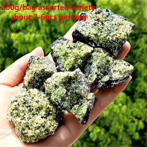 Esemplare di peridoto naturale-con matrice di Lava-<span class=keywords><strong>rocce</strong></span> <span class=keywords><strong>verdi</strong></span> e nere-per la creazione di gioielli, decorazioni per la casa, esposizione da collezione - Product Image 4