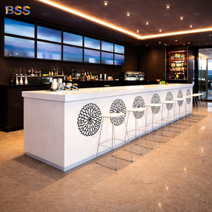 Diseño de Barra Comercial Personalizada para Restaurante de Lujo, Barra de Servicio de Alta Calidad en Piedra Acrílica para Cafetería Deportiva y Billar - Product Image 5