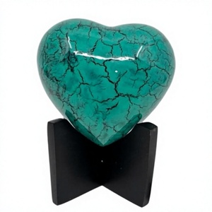 Urna Funeraria en Forma de Corazón Verde con Diseño de Hojas Doradas para Cenizas de Adultos, Urna Conmemorativa con Soporte Metálico - Product Image 3