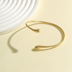 Brazalete de brazo superior de aleación de zinc plateado con baño de oro de 18 quilates, diseño geométrico moderno con efecto de lava derretida |   Ajustable - Product Image 4