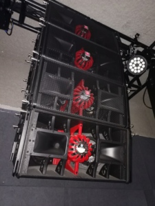 Haut-parleur professionnel puissant à gamme complète double système de réseau de ligne actif de 10 pouces pour les boîtes de nuit grands studios - Product Image 3