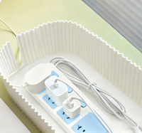 Organisateur de câbles en plastique de couleur personnalisée Boîte de jonction de gestion de multiprise de stockage de bureau avec couvercle en plastique
