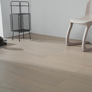 Traditional RoHS Multilayer <b>Brushed</b> Grade AB E0 E1 Durable Click / T&G 15mm Distressed White Oak Wide Hardwood Flooring for Hall - Product Image 2