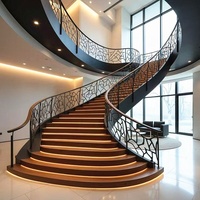 Hochwertige Luxus-Maßanfertigung Moderne Design-Außen-Wendeltreppe aus Schmiedeeisen mit Glasgeländer für Villen