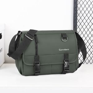 Sac bandoulière étanche personnalisé et élégant pour homme – Sac messager décontracté et tendance pour le quotidien et les activités de plein air - Product Image 5