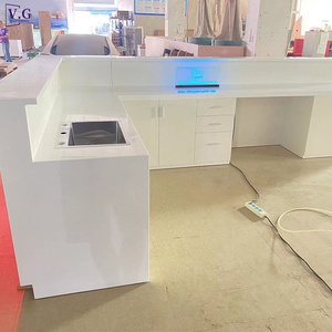 Mostrador de barra de cocina personalizado para el hogar, Diseño de barra LED de superficie sólida con fregadero para lugares pequeños - Product Image 5