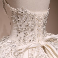 Robe de mariée sans manches 3706 en dentelle et satin, style corset, robe de mariée de luxe grande taille avec fleurs perlées, décolleté cœur, traîne chapelle