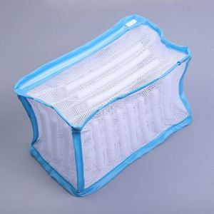 Sac de Lavage Anti-Déformation à Fermeture Éclair pour Chaussures, Organisateur de Chaussures Moderne et Personnalisé en Polyester Durable pour un Aération Optimale - Product Image 2