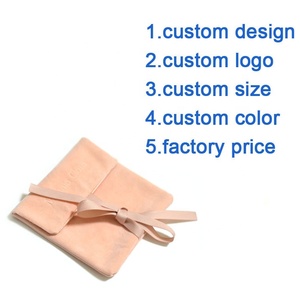<span class=keywords><strong>Pochette</strong></span> à bijoux en suède <span class=keywords><strong>rose</strong></span> pêche de haute qualité avec logo personnalisé en relief, doublure en satin <span class=keywords><strong>et</strong></span> lien en ruban - Product Image 4