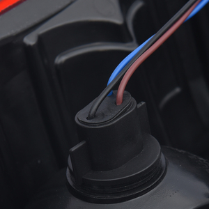 Feu arrière de pièce d'auto pour Chevrolet Suburban Tahoe 2007 2008 2009 2010 2011 2012 2013 2014 - Product Image 4