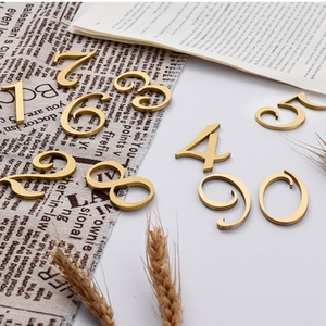 Números de Puerta de Latón Macizo - Placa Moderna para Habitaciones de Hotel y Señalización Personalizada de Cobre para Pasillos - Product Image 5