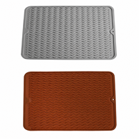 Tapis de service réutilisable en silicone, rond ou rectangulaire, pour égoutter la vaisselle, antidérapant et résistant à la chaleur, pour comptoir de cuisine et tasses