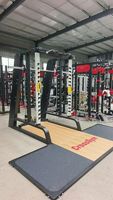 Rack de musculation commercial Smith Machine robuste pour entraînement de force, idéal pour la salle de sport et la maison