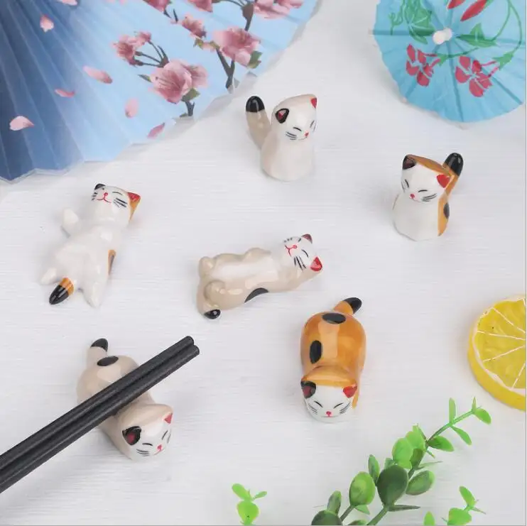 Wholesale Bulk Custom High Quality Japan Lucky Cat Ceramic Porcelain Spoon Rest Stand Chopstick Holder