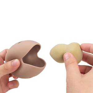 Silicone Washable Make-Up <b>Puff</b> for Carrying Box & Makeup Sponge Case Powder Container - Product Image 1