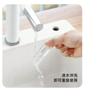 Poignées de porte coulissantes et pliantes en caoutchouc souple pour armoires et tiroirs - Durables, installation facile, aucun perçage requis - Product Image 3