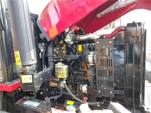 Tracteur LT404E efficace, 25,8 kW de puissance de prise de force, faible consommation de carburant, structure renforcée pour les tâches complexes - Product Image 6