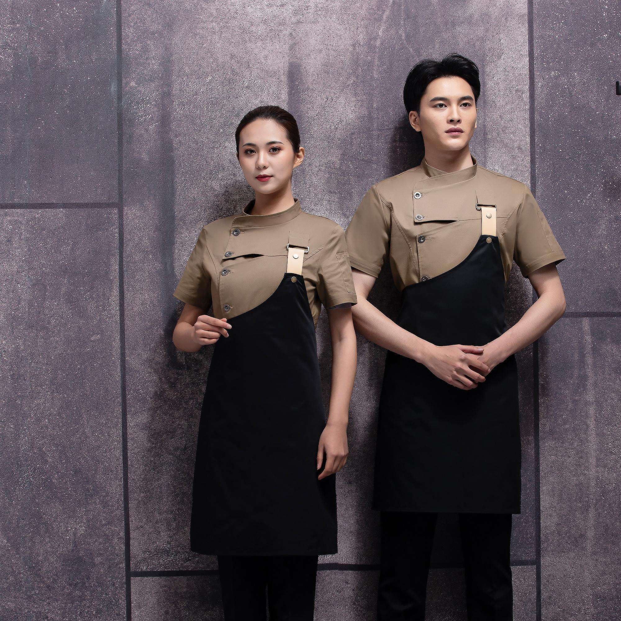 สีน้ำตาล