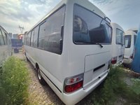 Autobus commercial d'occasion Coaster 20-23 places, moteur diesel Cummins manuel, plus de 8L, norme d'émission Euro 4