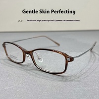Lunettes de myopie ultra-légères de haute qualité petite monture de diamant anti-lumière bleue pour femmes et hommes avec des chiffres élevés en gros