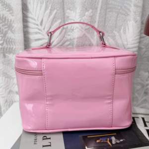 Nueva Llegada, Bolsas de Maquillaje de 10 Pulgadas, Brillantes, de PU, Estuches de Belleza, Bolsas de Cosméticos de Viaje, Impermeables, Color Rosa, con Logotipo - Product Image 6