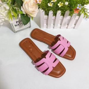 Nouvelle Collection 2025 : Sandales Plates et Tongs Tendance pour Femme - Product Image 3